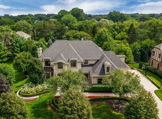 18958 Bella Vista Ct, Northville, MI 48168