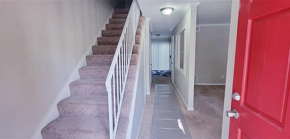 1st image of 1367 Kingsgate Dr