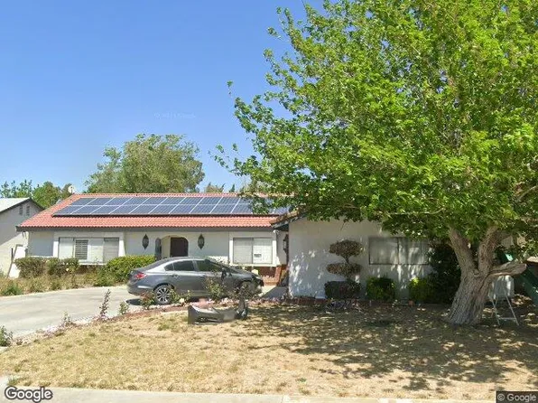 3319 Brittany Ln, Lancaster, CA 93536