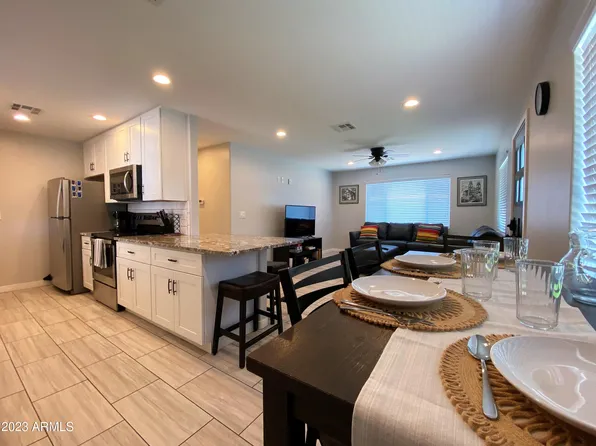 33 N Hobson APT A, Mesa, AZ 85203
