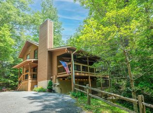 456 Patterson Ln, Gatlinburg, TN 37738