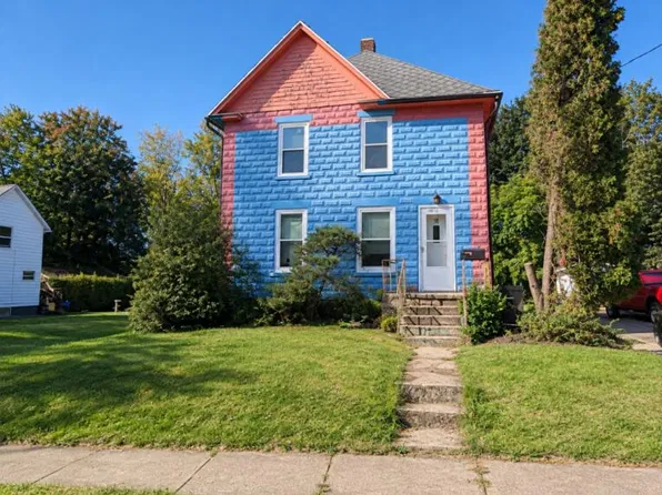 1208 S Jackson St, Jackson, MI 49203