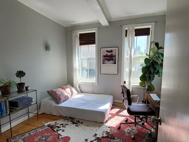580 Jersey Ave #3R — Photo 4