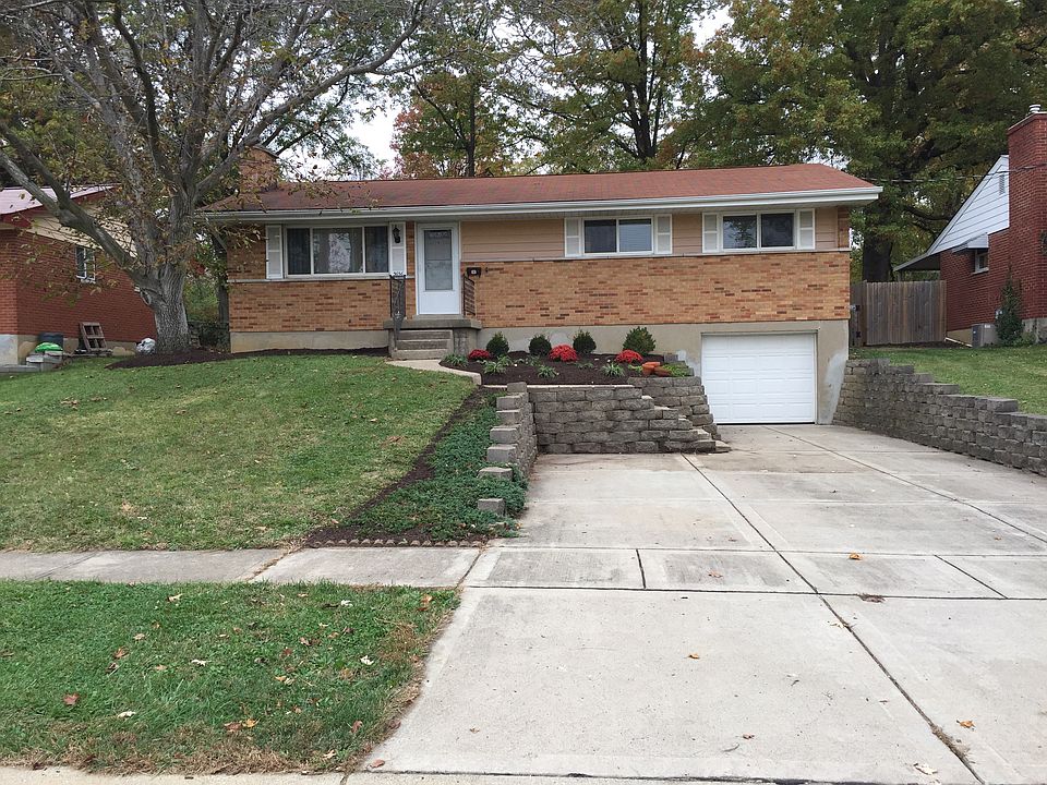1st image of 3656 Glengary Ave