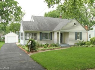 1237 Upland Dr, Kalamazoo, MI