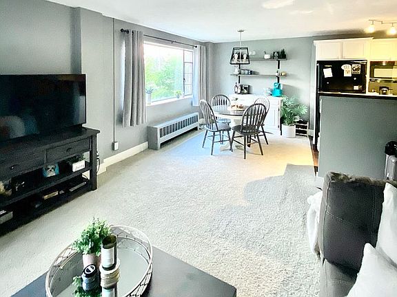 4th image of 505 Cherry St SE APT 206