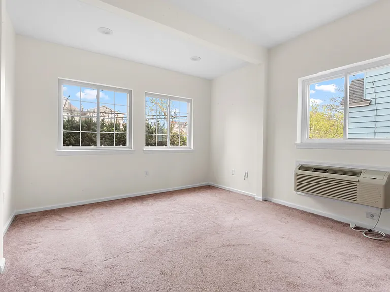 815 Kennedy Blvd #1 — Photo 8