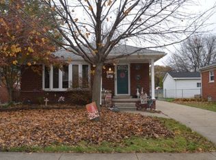 8721 Louise Ave, Allen Park, MI 48101