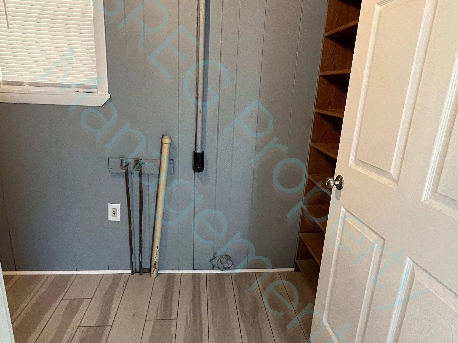 3 bed, 1.5 bath, 1456 sqft, $1,025 — Photo 2