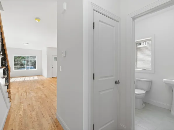 1372 Forest Hill Road image 8 of 26