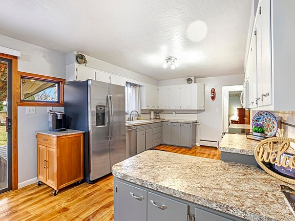 5th image of 744 Northview Dr