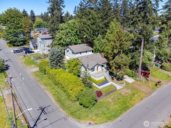 12001 20th Avenue NE, Seattle, WA 98125