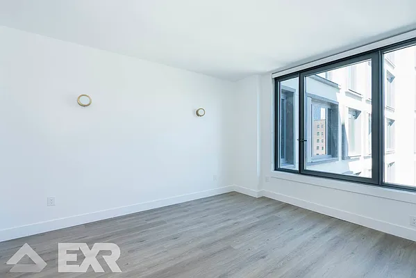 Rented by EXR | media 22