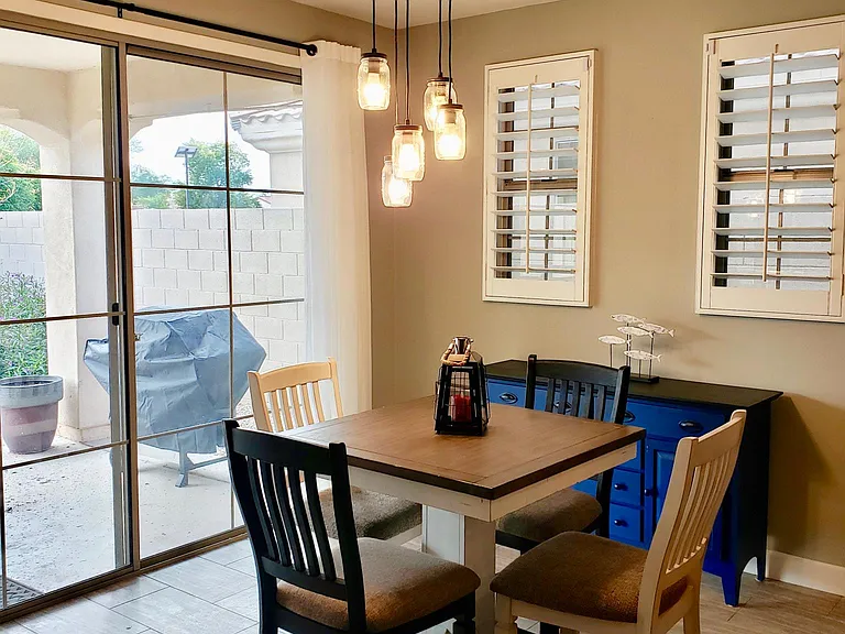 381 W Wisteria Pl — Photo 7