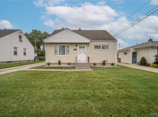 40 Petan Dr, Cheektowaga, NY 14225