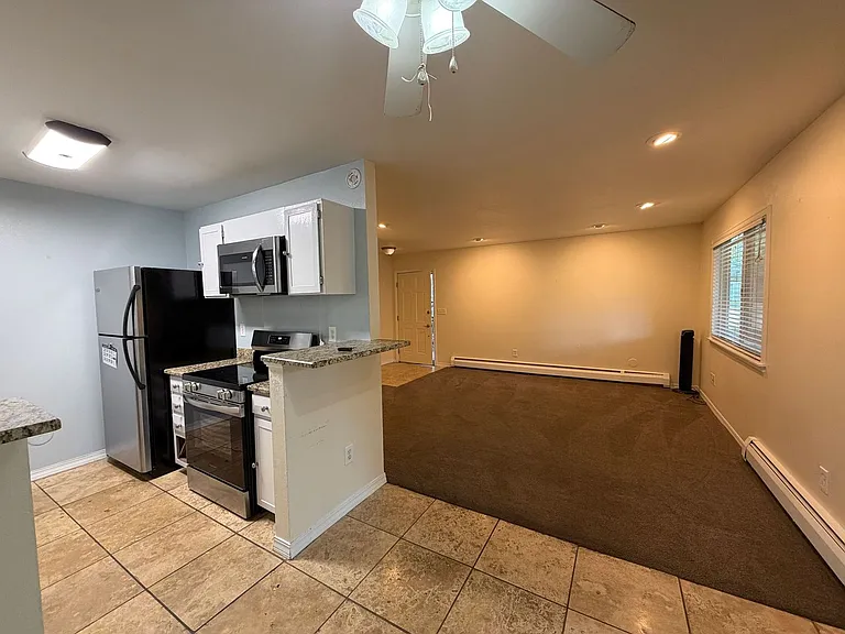 1114 Centaur Cir #A — Photo 10