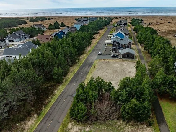 224 NW 26th Street, Long Beach, WA 98631