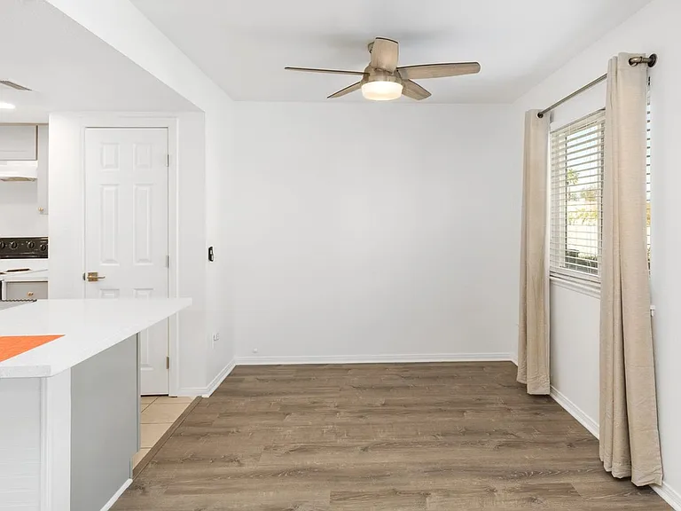 72728 Willow St #2 — Photo 8