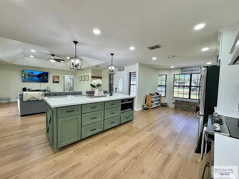 35059 Anaqua Dr — Photo 7