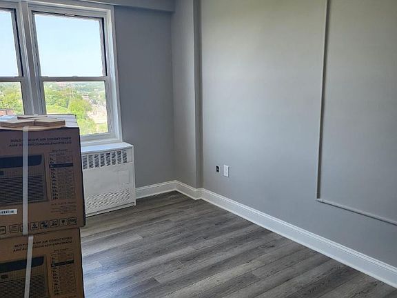 4th image of 1841 Central Park Ave APT 19F