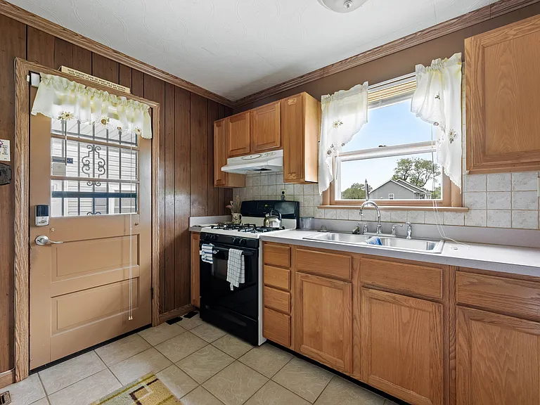 10359 Harrison Rd — Photo 13