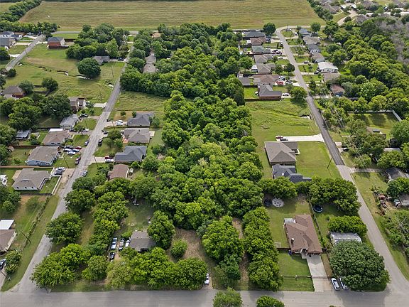 4th image of 1620 Marsalis Rd