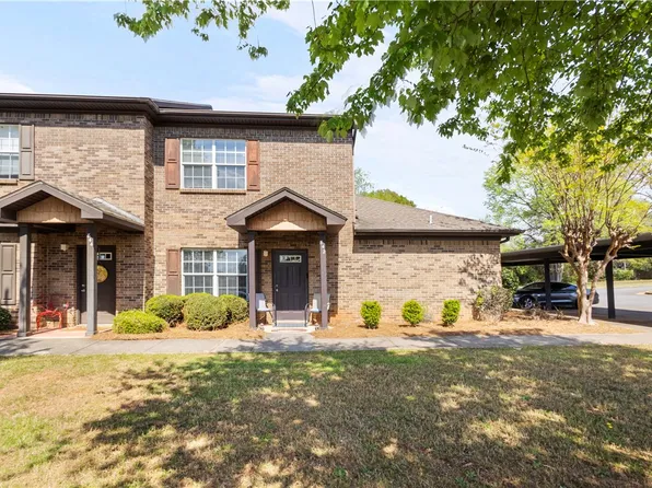 842 Harvard Dr, Auburn, AL 36830