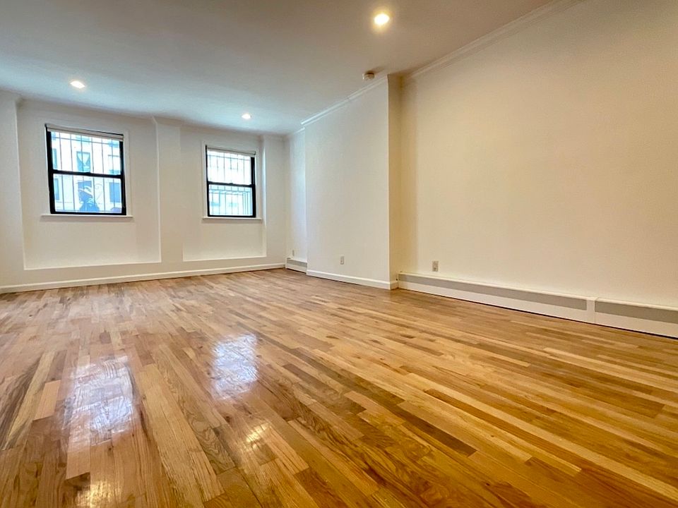 1st image of 556 4th Ave #1B