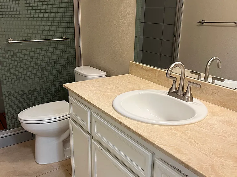 3018 Suncrest Dr #7 — Photo 17
