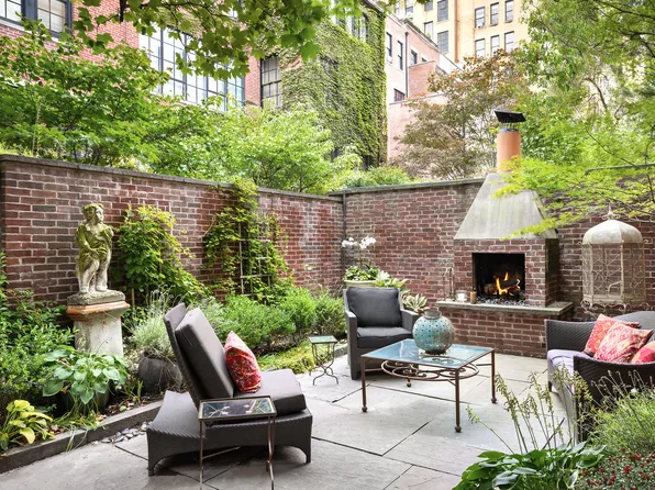 11 East 92nd Street 1 image 1 of 16