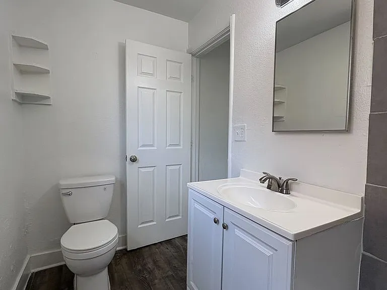 1415 Clinton St #1415 — Photo 9