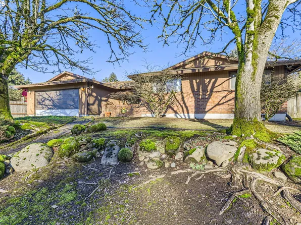 12106 SE Riveridge Dr, Vancouver, WA 98683