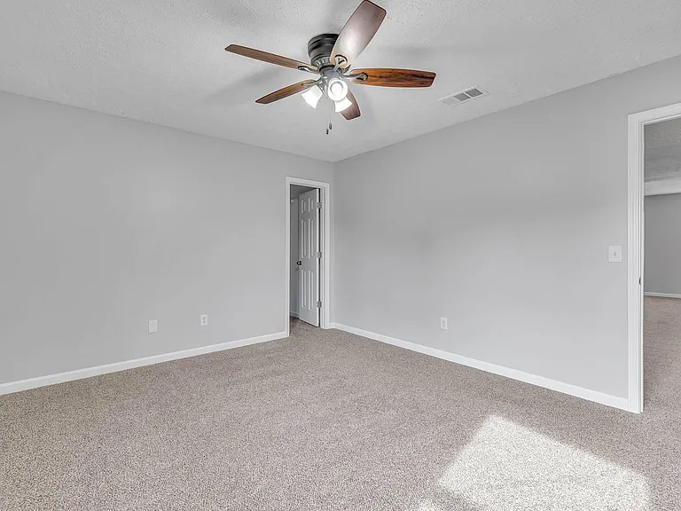 3418 Blaze Dr — Photo 47