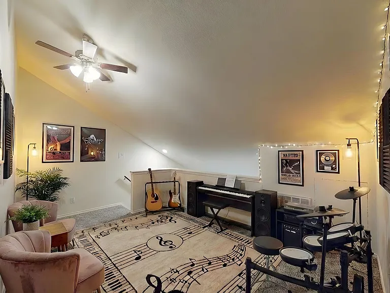 The Augusta at Gruene Garden Apartments — Photo 10