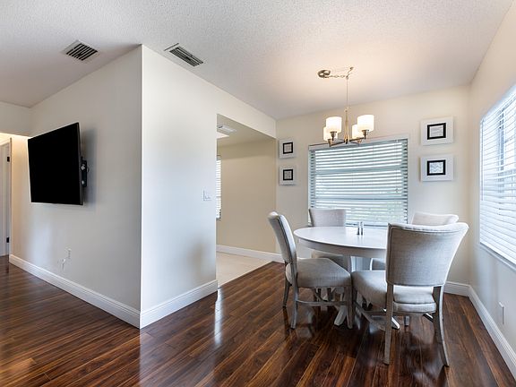 3rd image of 10000 Meridian Way N APT 9
