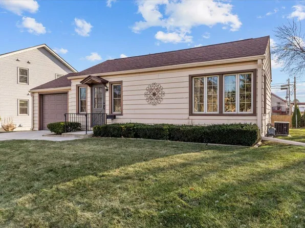 319 1st STREET, Kewaskum, WI 53040