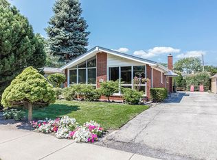 8504 Frontage Rd, Morton Grove, IL 60053