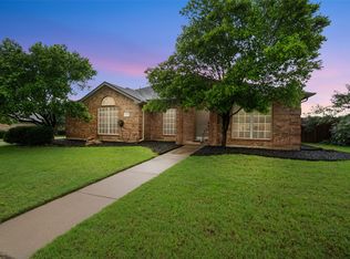 1711 Sage Dr, Midlothian, TX 76065