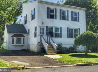 401 Crown St, Willow Grove, PA 19090