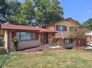 2913 Concordia Ln, Saint Charles, MO 63301