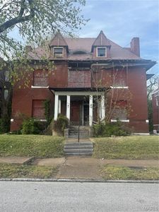 5837 Cates Ave, Saint Louis, MO, 63112