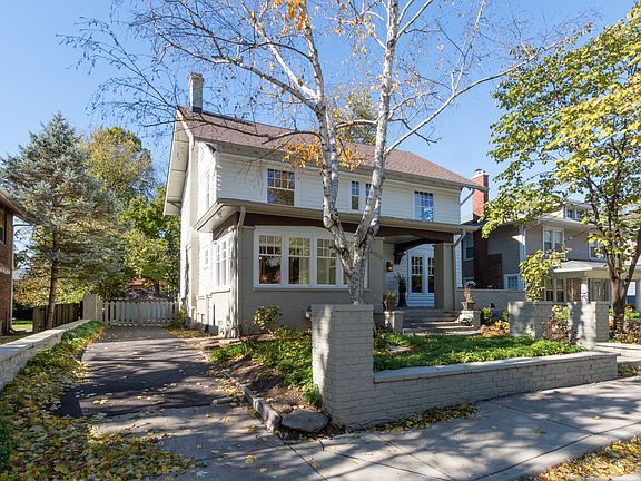 3rd image of 4826 N Park Ave