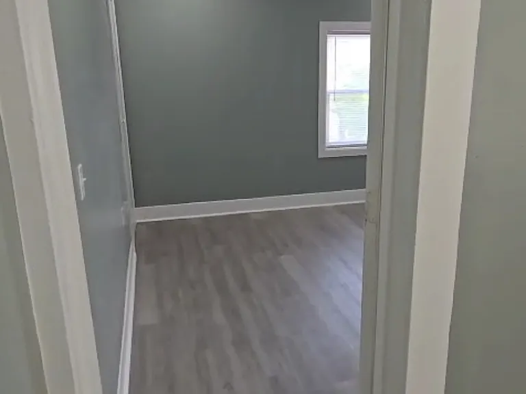 49 Burns Ave #49 — Photo 4