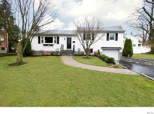 710 Forest Ave, Larchmont, NY 10538