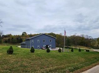 9277 McCluskey Rd, Mount Hope, WI 53816