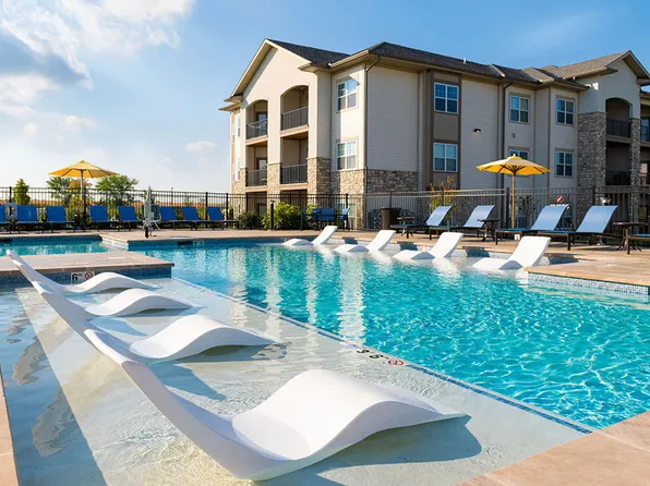 Treadway at New Trails Apartments