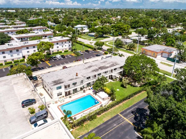 1960 NE 48th St APT 11, Pompano Beach, FL 33064