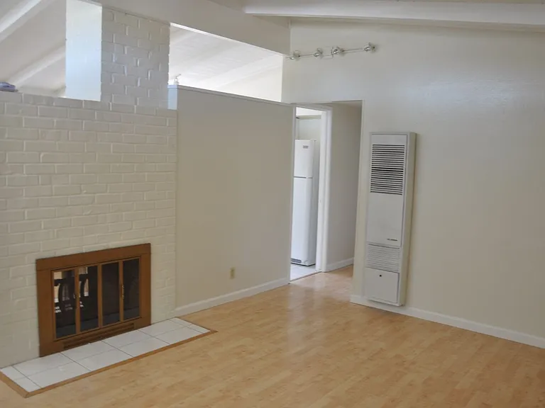 1218 Sandia Ave — Photo 6