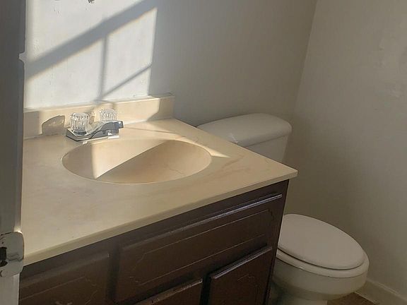 5th image of 1208 Bruce Ave #70