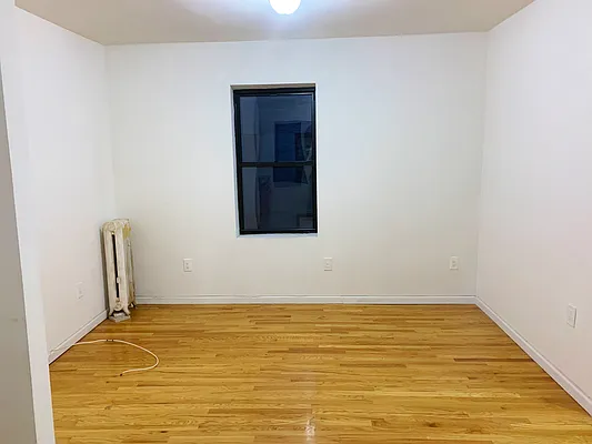 Rented by Azure Realty NY LLC | media 17